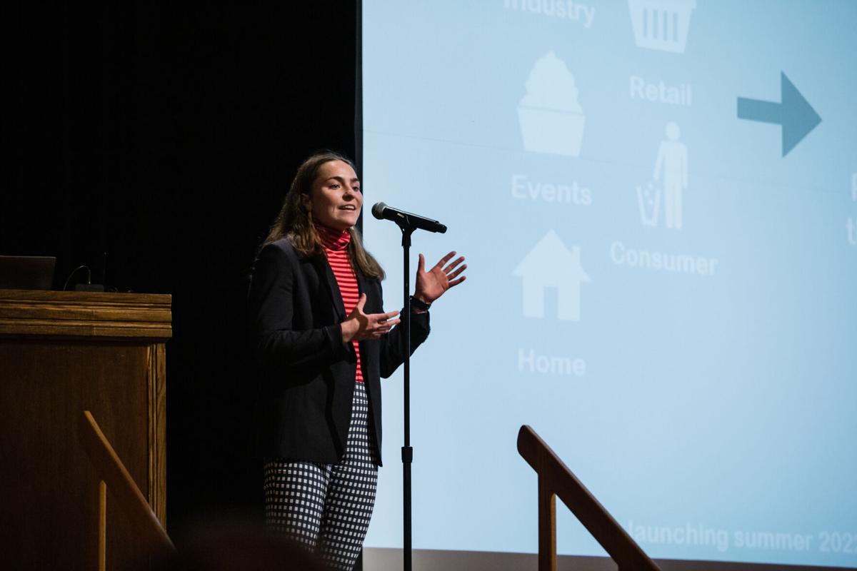 Elizabeth Saunders pitching Wellfed Market on stage
